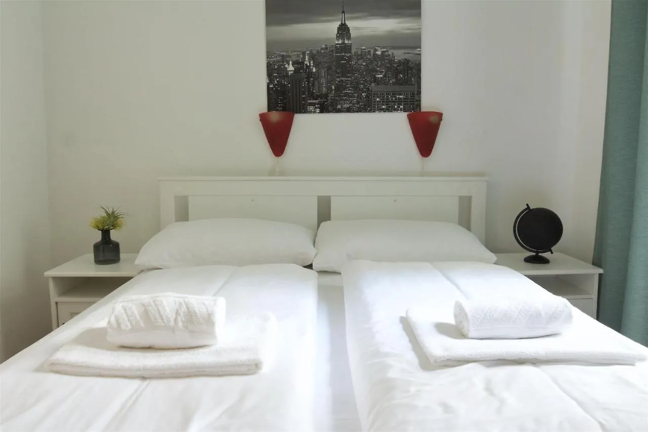 Hotel Pension Arpi Wiedeń