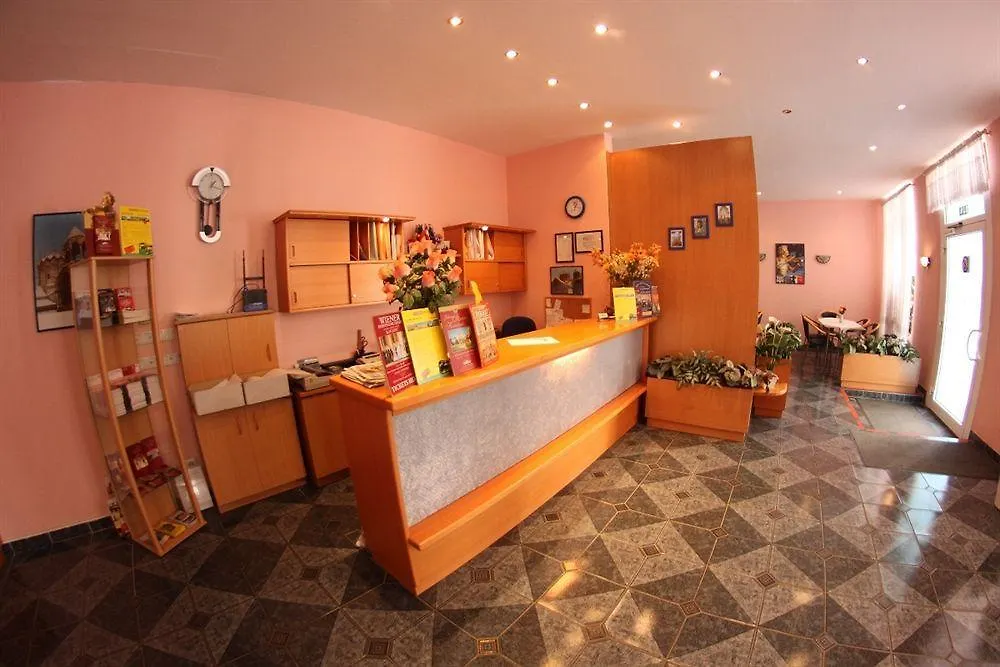 *** Nocleg ze śniadaniem Hotel Pension Arpi Wiedeń Austria