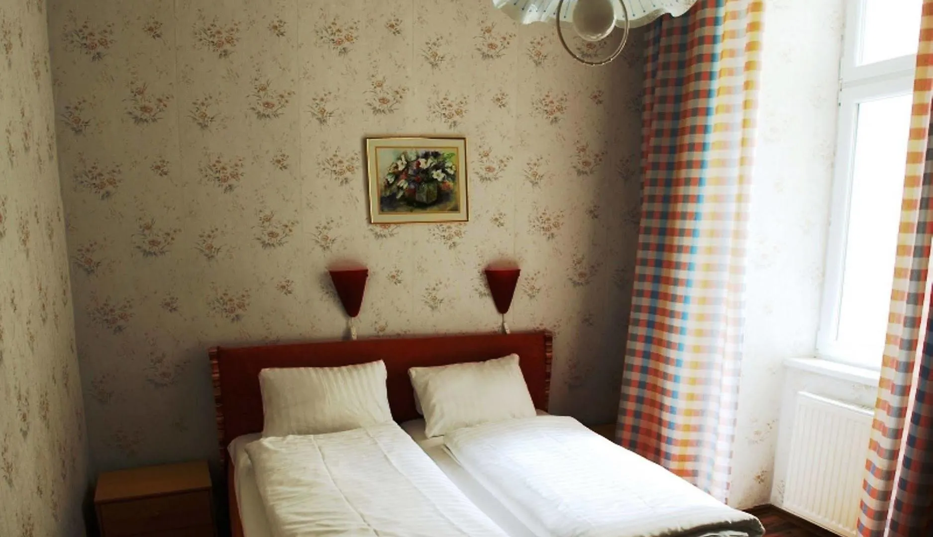 Hotel Pensión Arpi Viena Bed and breakfast